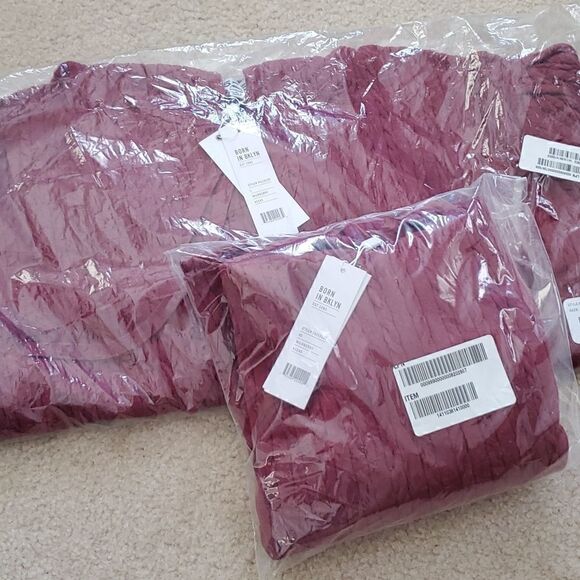 525 America Cable Cropped Hoodie - Picture 4 of 5